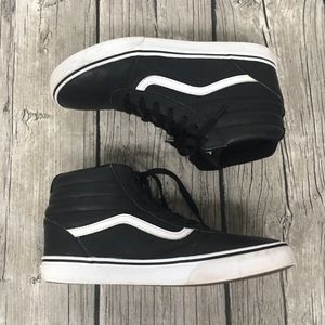 Vans Black Leather SK8 Hi Top - W//8.5  M//7